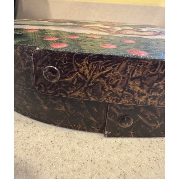 Cheese box with pattern Apple Tree Cottage by Betty Caithness painted 1996 - Picture 5 of 9